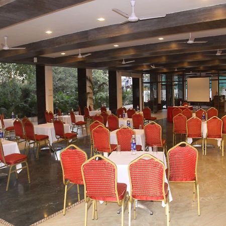 Hotel Three G Shirdi Bagian luar foto